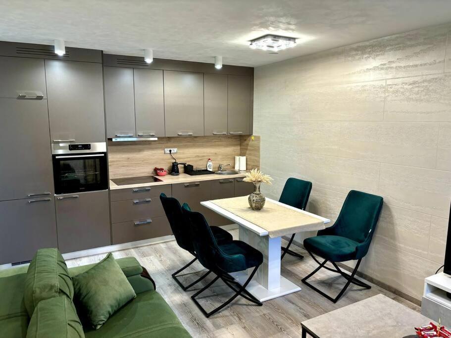Villa Moste 3-Free Parking&Pool, Ev Station Lubiana Esterno foto